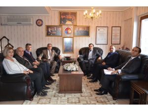 Özürk'ten Sivas Ticaret Borsasına ziyaret