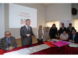 Sivas Valisi Gül proje hazırlama kursunu ziyaret etti