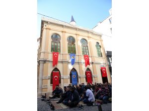 Tarihi Şahsuvar Bey Camisi ibadete açıldı