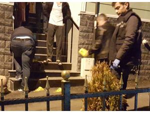 Beyoğlu'nda silahlı kavga: 1 ölü 2 yaralı