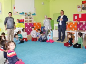 Başkan Hançerli Fetihkent Anaokulunu ziyaret etti