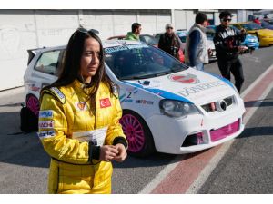 Kadın pilotun şampiyonluk hayali