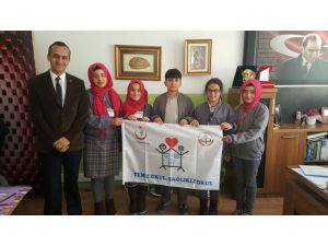 Nallıhan İmam Hatip Ortaokulu "Beyaz Bayrak" aldı