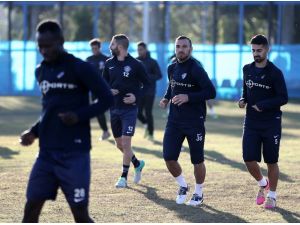 Adana Demirspor'da Göztepe maçı hazırlıkları