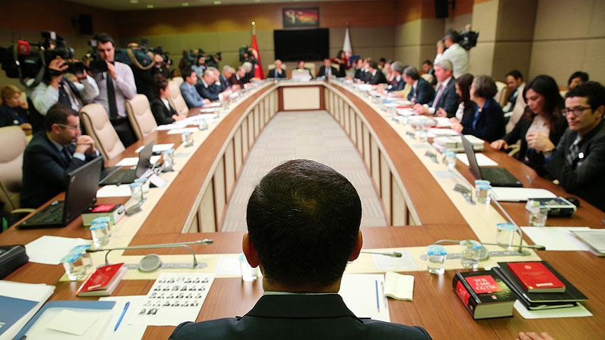 Erken yaşta evliliklerle ilgili düzenleme tasarıdan çıkarıldı