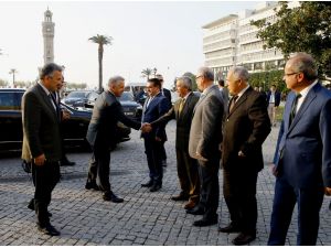 Ulaştırma, Denizcilik ve Haberleşme Bakanı Arslan İzmir'de