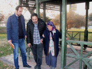 Beyşehir'de 90 yaşındaki kadının 480 bin TL'sini dolandırdılar