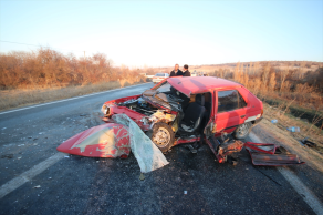 Konya'da Otomobille Minibüs Çarpıştı