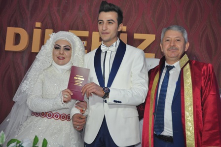 Ayşenur İle Selim Evlendi