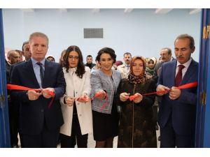 Sivas Valisi Gül resim ve fotoğraf sergisi açtı