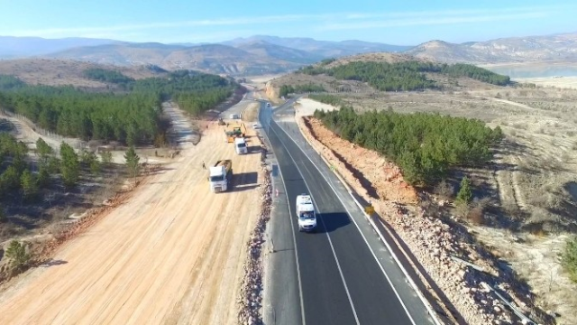Beyşehir-Konya Karayolu Duble Yol Çalışmaları Havadan Görüntülendi
