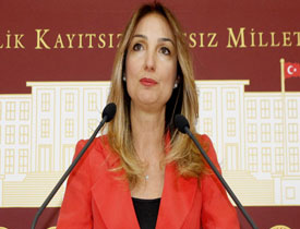 Sabah namazı, Nazlıaka'yı rahatsız etti!