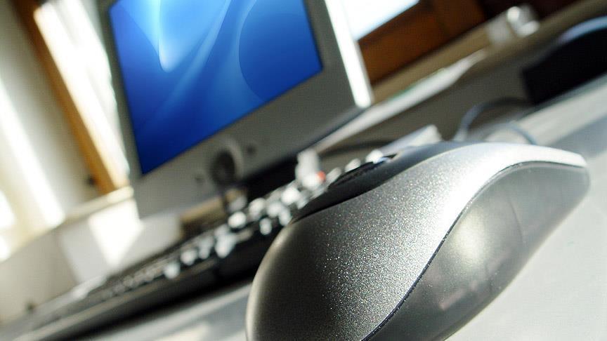 İngiltere'de tartışmalı 'izleme tasarısı' yasalaştı