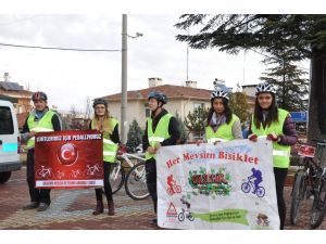 Pedallar "şehitler" için çevrildi