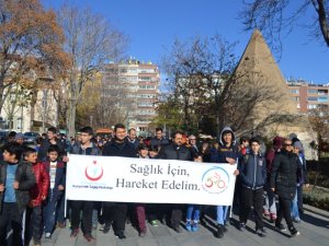 Sağlık için hareket ediyor engelleri aşıyoruz