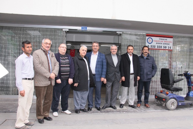 Karatay engellilerin yanında