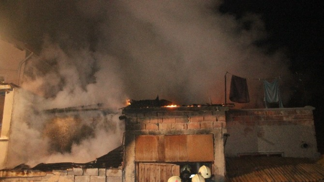 Konya'da Müstakil Evde Yangın