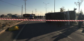 Konya'da Öğrenci Servisi ile Kamyon Çarpıştı: 1 Ölü, 13 Yaralı