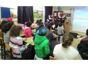 Öğrencilere trafik eğitimi