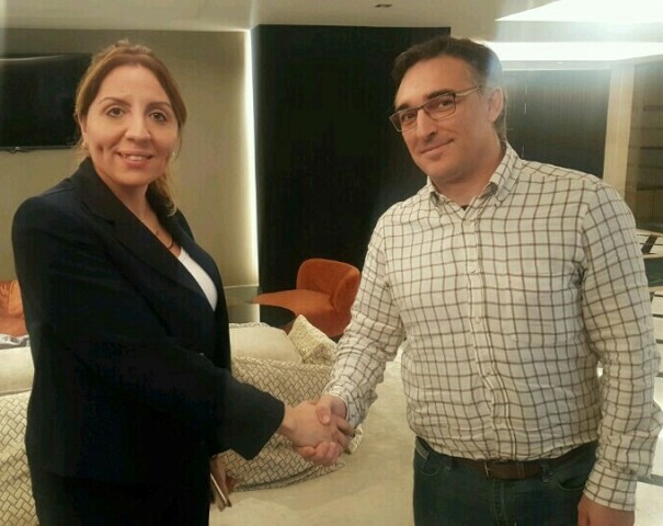 Pınar Hanım Anlaşma İmzaladı