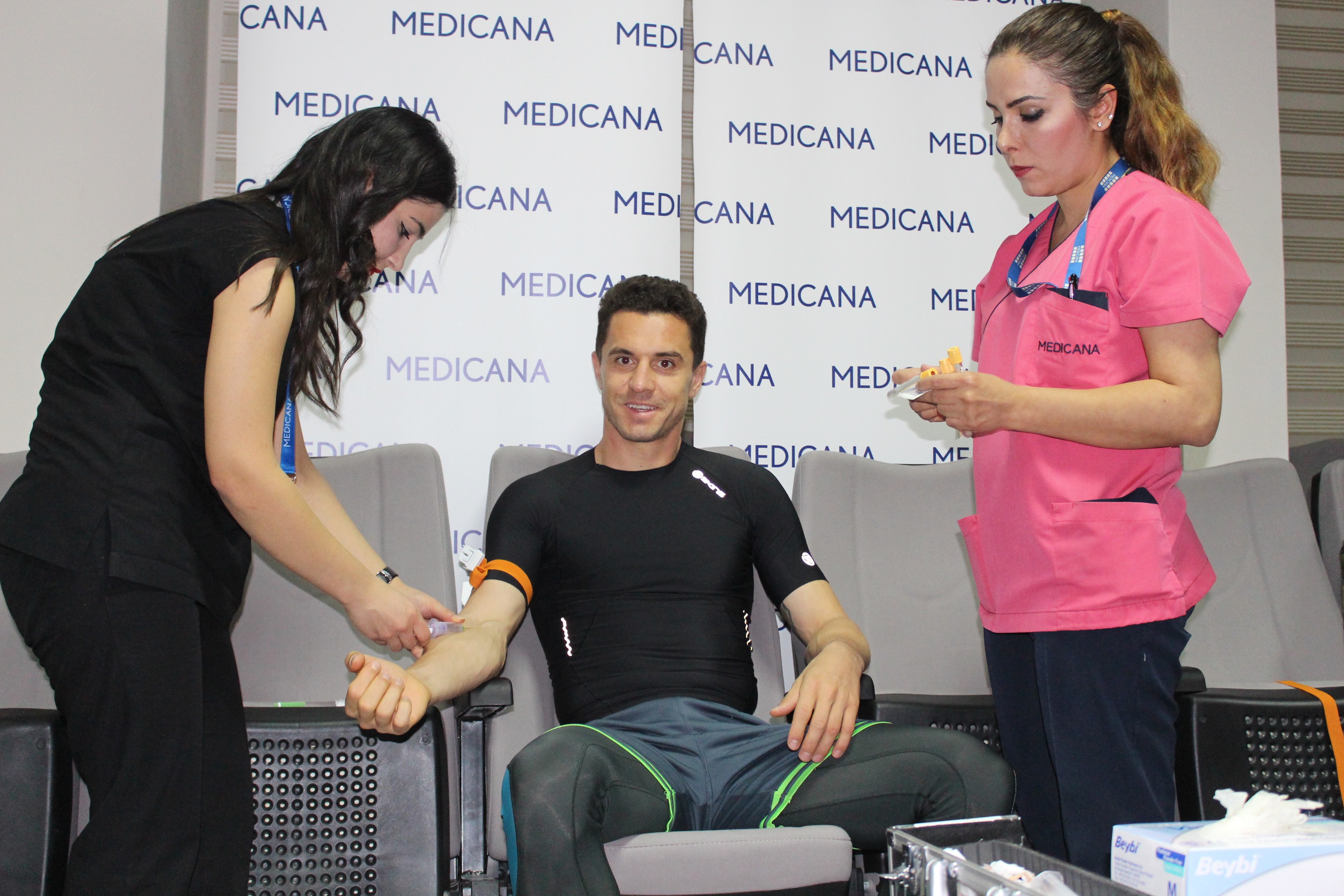 Kartal’a kan testi yapıldı