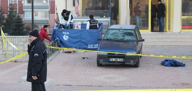 Konya'da 8'nci Kattan Düşen 22 Yaşındaki Kadın Öldü