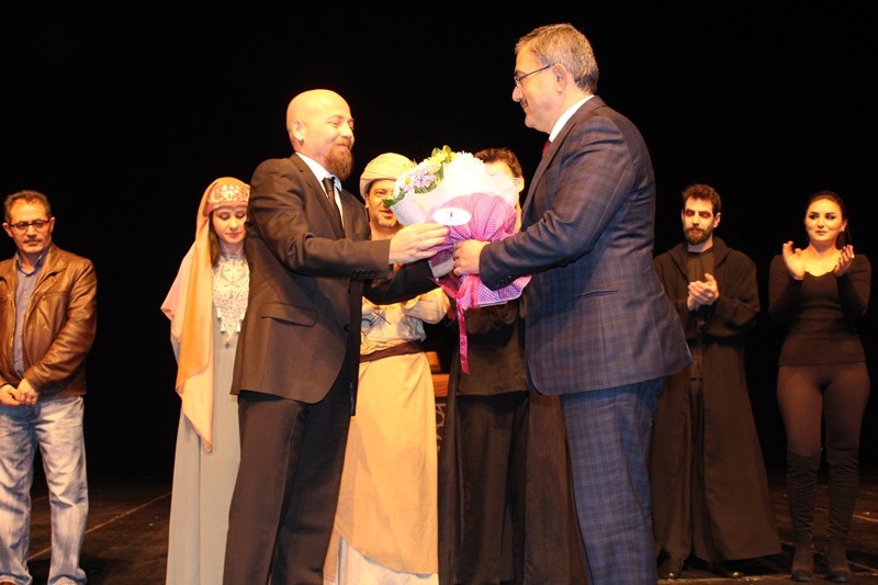 Barsisa SÜ’de sanatseverler ile buluştu