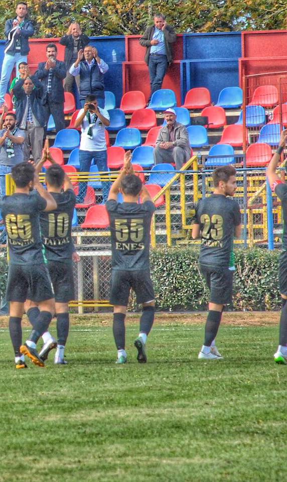 Sarayönü, lider karşısında