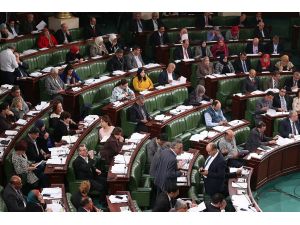 Tunus'ta 2017 bütçesi onaylandı
