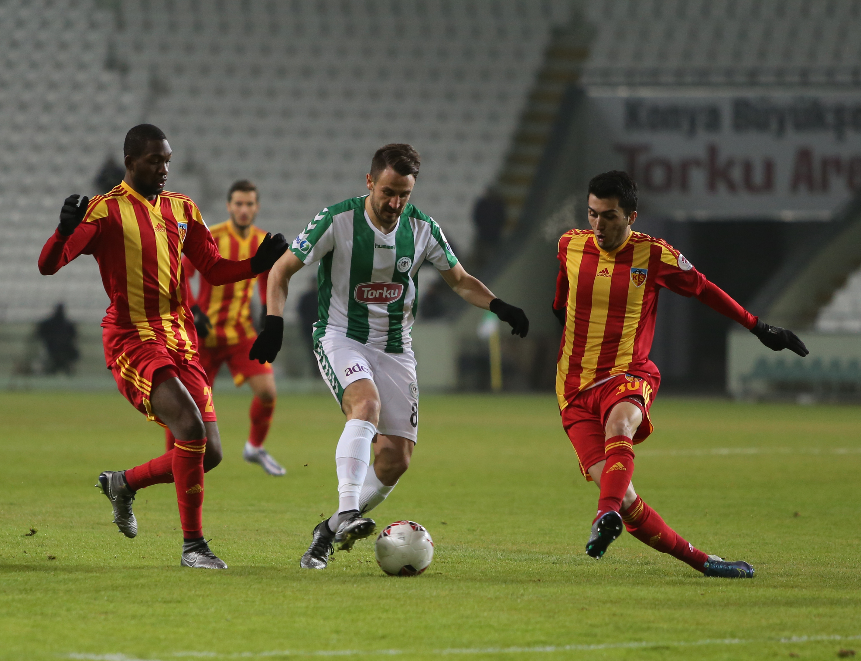 Avrupa’yı bırak, lige bak!