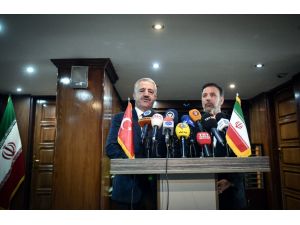 Ulaştırma, Denizcilik ve Haberleşme Bakanı Arslan İran'da