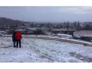 Edirne'nin Bulgaristan sınırında kar yağışı