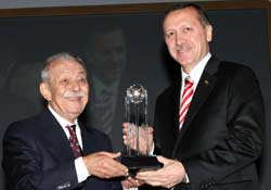 Oğul Altan ödül gecesini yazdı