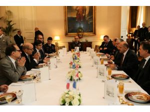 Milli Savunma Bakanı Işık Fransız meslektaşı ile görüştü