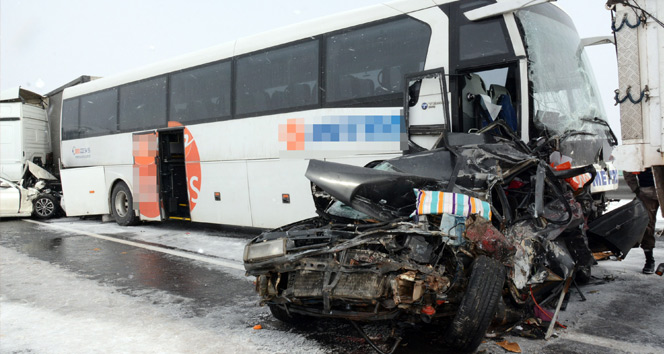 36 araç birbirine girdi: 41 yaralı