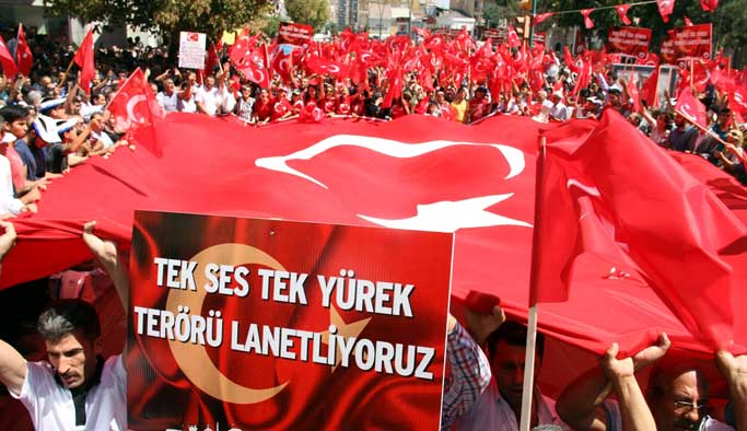 Elazığ'da teröre lanet yürüyüşü ve mitingi