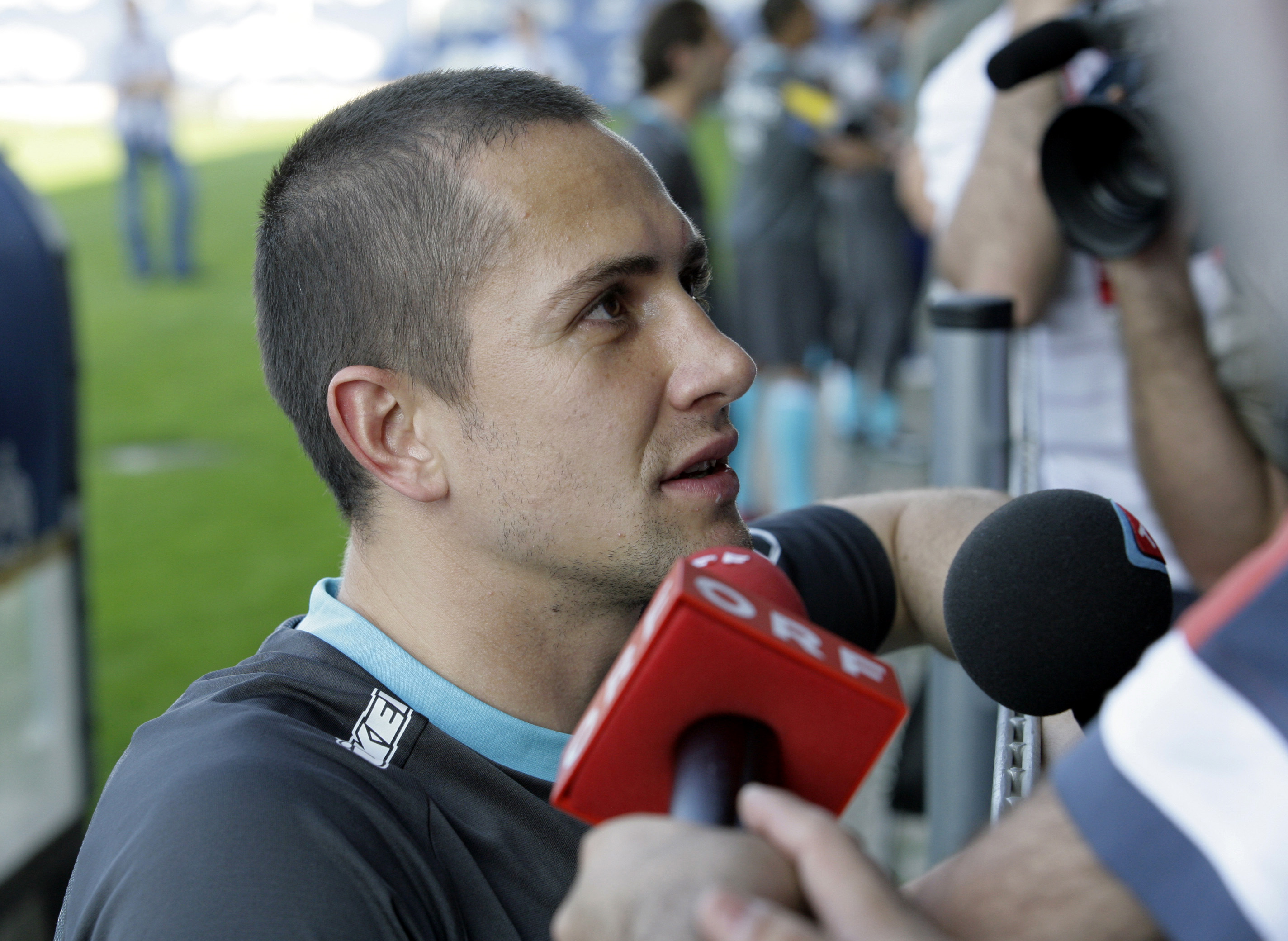 Emre Aşık, Anadolu Selçukspor’u izleyecek