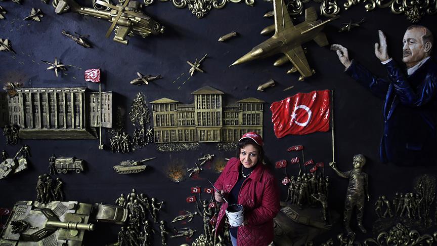 İranlı heykeltıraştan '15 Temmuz' tablosu