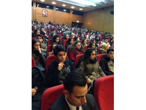 Sistem’den üniversite adaylarına konferans