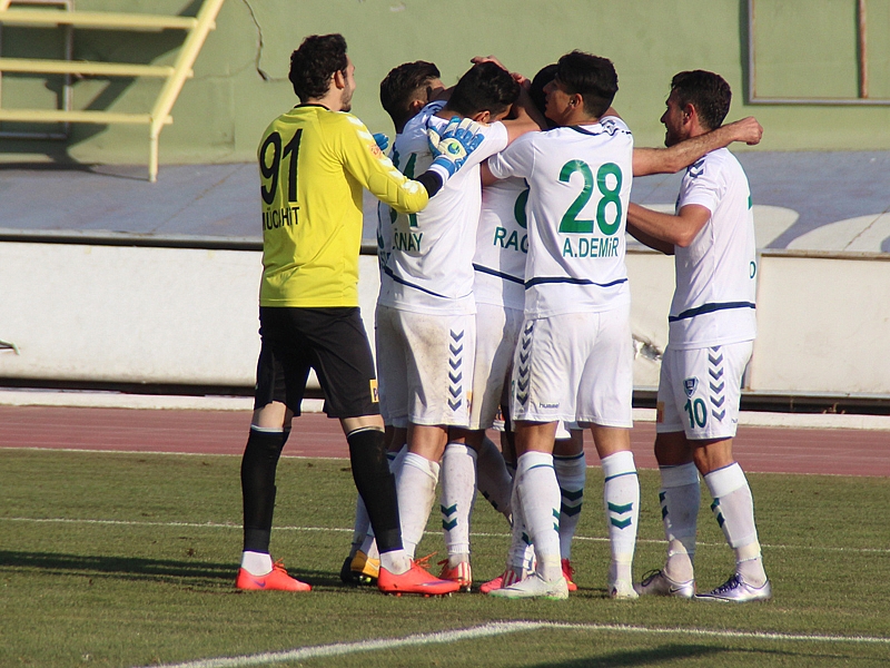 Anadolu Selçukspor, puan avında