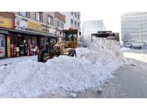 Erzurum'da karla mücadele çalışmaları
