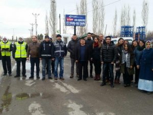 Yurt öğrencilerinden polise ziyaret