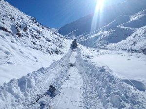 Hadim'de ekiplerin zorlu mücadelesi