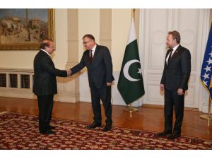 Pakistan Başbakanı Şerif Bosna Hersek'te