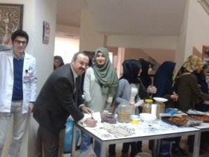 Hekim adaylarından Halep için kermes