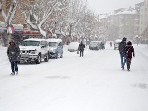 Karaman'da okullar yarın tatil edildi
