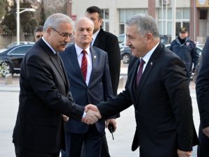 Ulaştırma Denizcilik ve Haberleşme Bakanı Arslan: