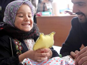 Çocuklar hayallerindeki oyuncağa kavuştu