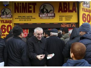 Yılbaşı piyango biletlerine yoğun ilgi