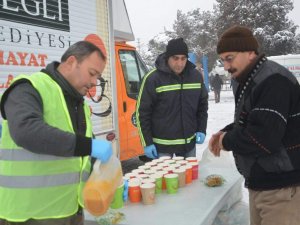 Ereğli’de pazar esnafına çorba ikramı
